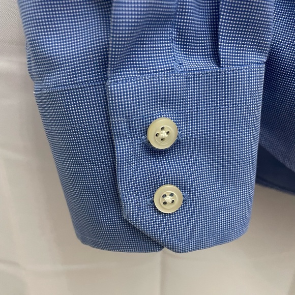BANANA REPUBLIC- Men’s blue button up shirt #51 - Picture 4 of 5